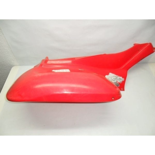 PLASTICO TRASERO DERECHO ROJO Ref. 181