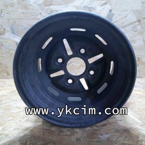 Recambios Kodiak 400. Llanta trasera 12x7.5