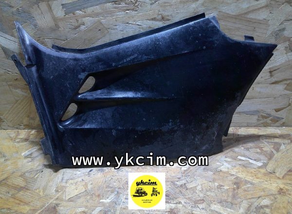 Recambios Yamaha Kodiak 400. Tapa lateral derecha